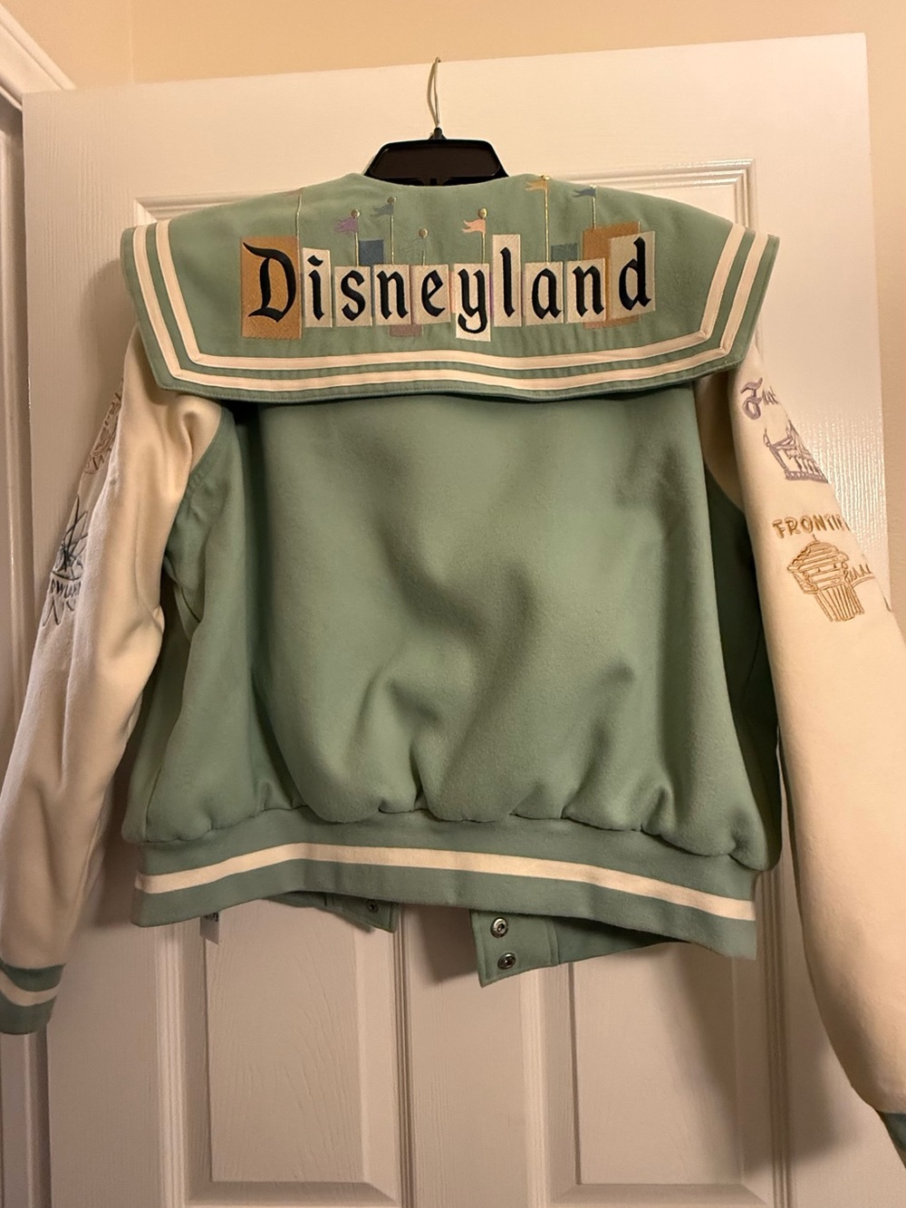 2025 Her Universe Disneyland Marquee Varsity Jacket sz XL - Picture 2 of 4